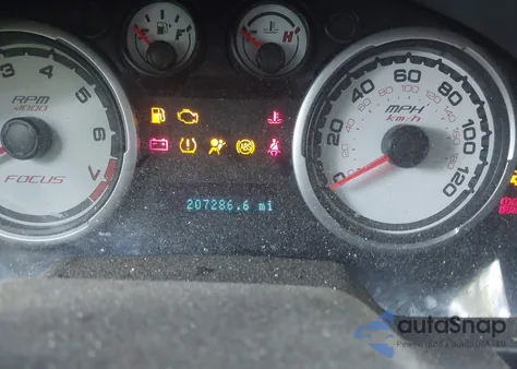 2008 Ford Focus Se/Ses from USA, damaged, VIN 1FAHP35N88W102634